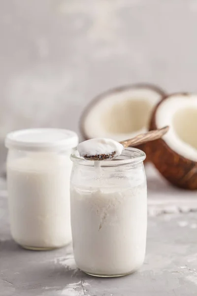 Yogurt Cocco Fatto Casa Barattolo Vetro Sul Tavolo Concetto Cibo — Foto Stock