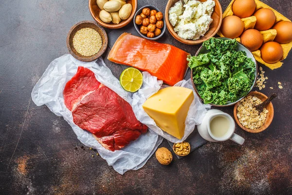 Fondo Alimenticio Dieta Equilibrada Alimentos Proteicos Pescado Carne Huevos Queso — Foto de Stock