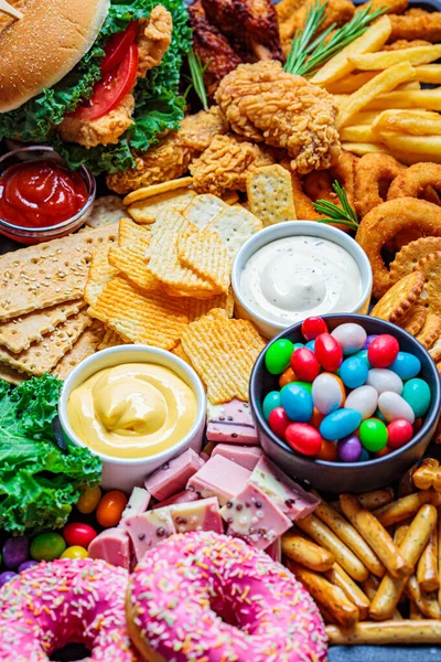 Assortimento Fast Food Concetto Cibo Spazzatura Cibo Malsano Cuore Denti — Foto Stock