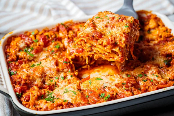 Lasanha Italiana Tradicional Assada Com Carne Queijo Prato Conceito Cozinha — Fotografia de Stock