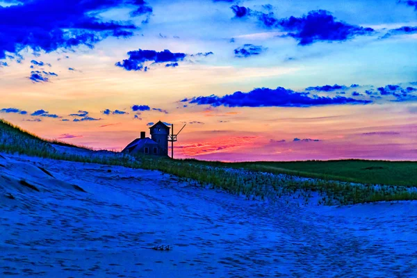 Дом Закате Среди Песчаных Дюн Грасса Провинциального Мыса Трески — стоковое фото