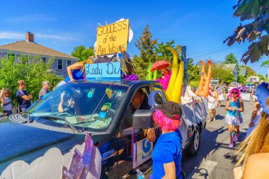 Provincetown, Massachusetts Us - 17 Ağustos 2017 Yürüyenler 