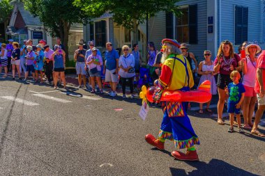 Provincetown, Massachusetts Us - 17 Ağustos 2017 Yürüyenler 