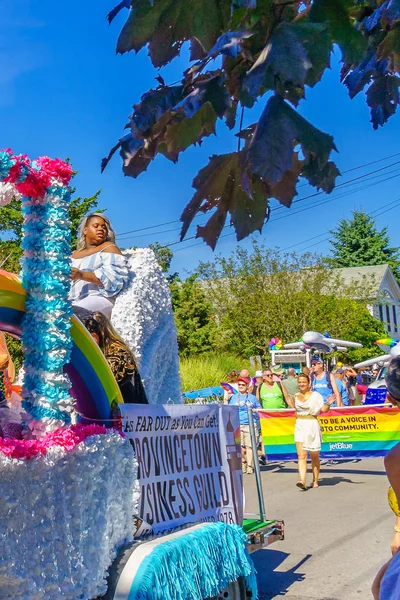 Provincetown, Massachusetts US-17 sierpnia 2017 ludzie pieszo — Zdjęcie stockowe