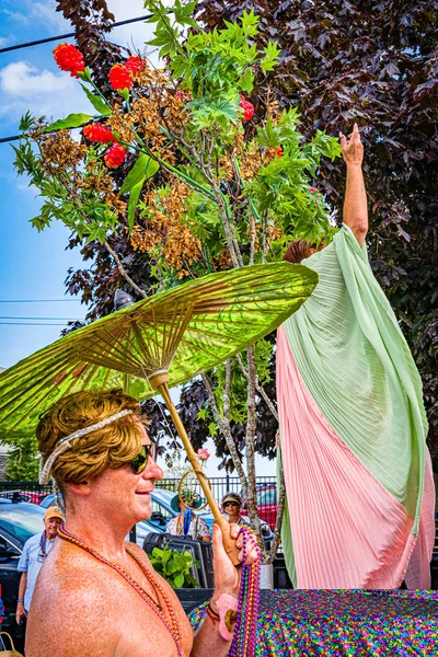 Provincetown, Massachusetts ABD - 22 Ağustos 2019 Ticaret Caddesi 'ndeki Yıllık Provincetown Karnaval Yürüyüşü. — Stok fotoğraf