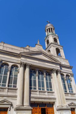Aşağı Manhattan sokakları, Pompeii Kilisesi Leydisi, New York..