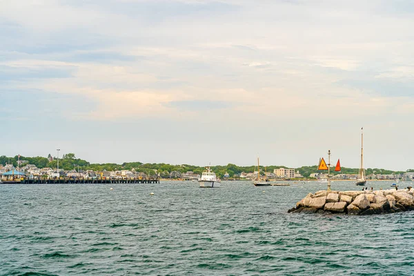 Суда и лодки в Провинстауне Marina Cape Cod Provincetown MA US — стоковое фото