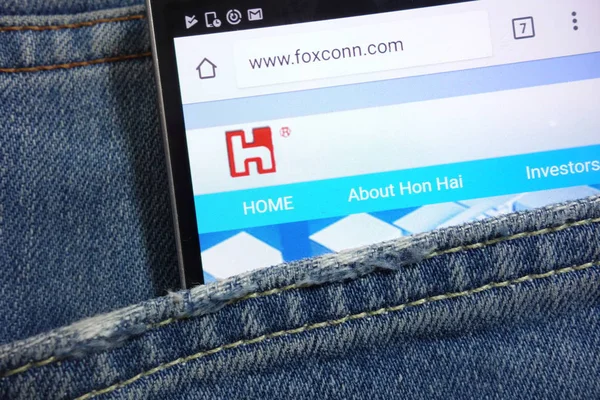 Konskie Poland May 2018 Foxconn Website Displayed Smartphone Hidden Jeans — Stock Photo, Image