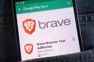 Konskie, Polonya - 02 Haziran 2018: Cesur tarayıcı uygulaması üzerinde kot pantolon cebinde gizli smartphone üzerinde görüntülenen Google oyun mağaza web sitesi