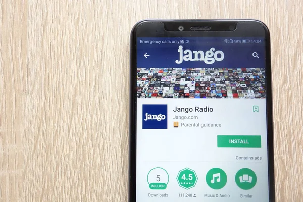 Konskie, Polonya - 17 Haziran 2018: Jango radyo app Huawei Y6 2018 smartphone üzerinde görüntülenen Google oyun mağaza web sitesinde