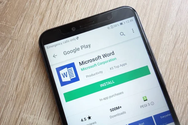 Konskie, Polonya - 24 Haziran 2018: Microsoft Word uygulaması Huawei Y6 2018 smartphone üzerinde görüntülenen Google oyun mağaza web sitesi üzerinde
