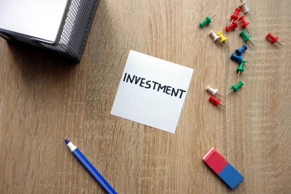 Investiční Koncepci Zprávou Dřevěný Stůl — Stock fotografie