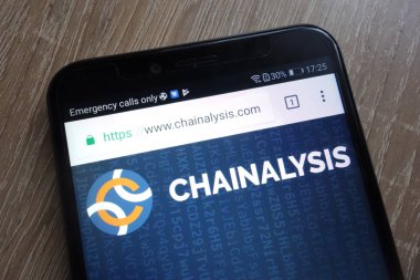 Konskie, Polonya - 17 Temmuz 2018: modern bir akıllı telefon üzerinde görüntülenen Chainalysis fintech şirket web sitesi