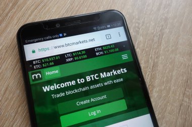 Konskie, Polonya - 25 Temmuz 2018: modern bir akıllı telefon üzerinde görüntülenen Btc Markets web sitesi