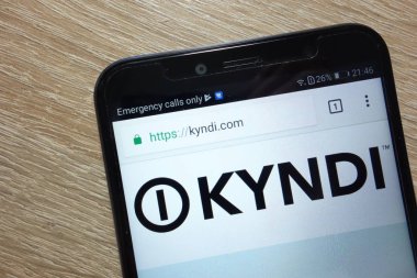 Konskie, Polonya - 26 Temmuz 2018: modern bir akıllı telefon üzerinde görüntülenen Kyndi Web sitesi