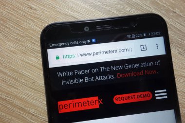 Konskie, Polonya - 26 Temmuz 2018: modern bir akıllı telefon üzerinde görüntülenen Perimeterx Web sitesi