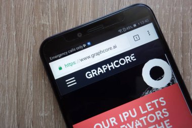 Konskie, Polonya - 26 Temmuz 2018: modern bir akıllı telefon üzerinde görüntülenen Graphcore Web sitesi