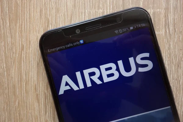 Konskie Polen August 2018 Airbus Website Angezeigt Auf Einem Modernen — Stockfoto