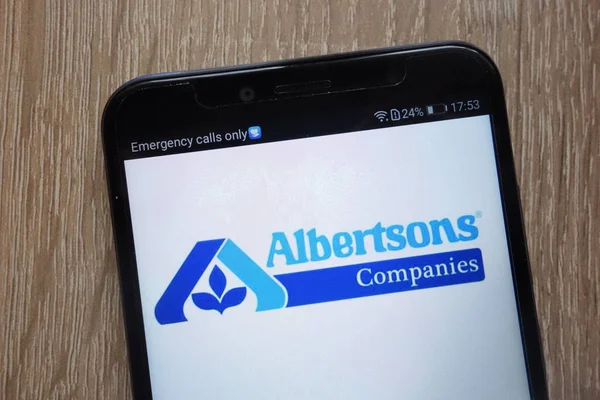 Konskie Poland August 2018 Albertsons Companies Logo Displayed Modern Smartphone — Stock Photo, Image