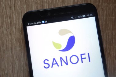 Konskie, Polonya - 11 Ağustos 2018: modern bir akıllı telefon üzerinde görüntülenen Sanofi S.A. logosu
