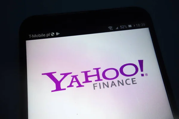 Konskie Polonia Septiembre 2018 Logotipo Yahoo Finance Teléfono Inteligente — Foto de Stock