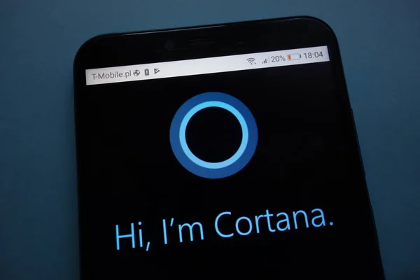 스마트폰에 Konskie 폴란드 2018 Cortana — 스톡 사진