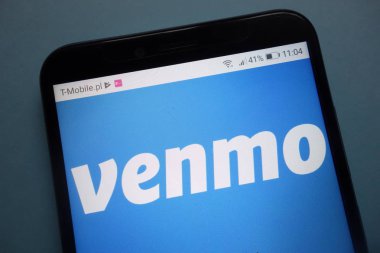 Konskie, Polonya - 03 Kasım 2018: Venmo logo Smartphone cep telefonu ile