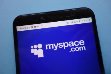 Konskie, Polonya - 12 Kasım 2018: smartphone üzerinde görüntülenen Myspace logosu