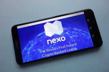 Konskie, Polonya - 18 Kasım 2018: smartphone üzerinde görüntülenen Nexo cryptocurrency logosu