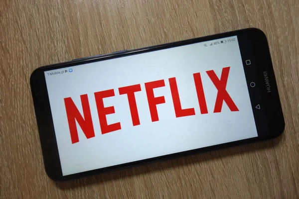 Конкурс Польша Декабря 2018 Года Логотип Netflix Отображается Смартфоне — стоковое фото