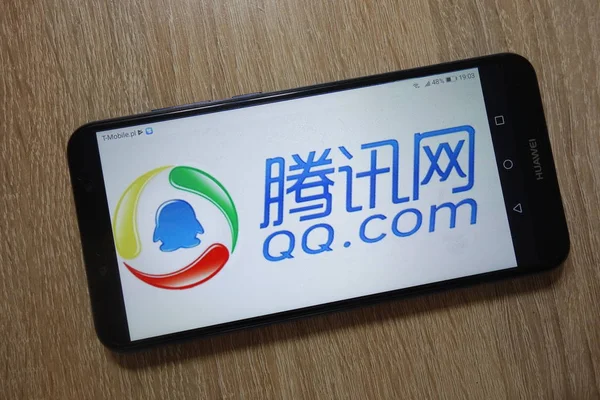 Konskie Polen 2018 Tencent Logo Angezeigt Auf Smartphone — Stockfoto