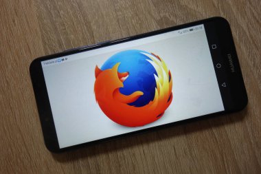 Konskie, Polonya - 04 Aralık 2018: smartphone üzerinde görüntülenen Mozilla Firefox logosu
