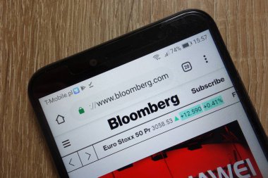 Konskie, Polonya - 09 Aralık 2018: smartphone üzerinde görüntülenen Bloomberg LP Web sitesi (www.bloomberg.com)