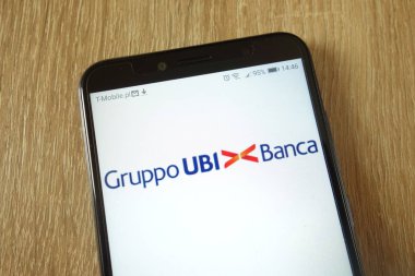Konskie, Polonya - 23 Şubat 2019: smartphone üzerinde görüntülenen Birliği di Banche Italiane S.p.A. logosu