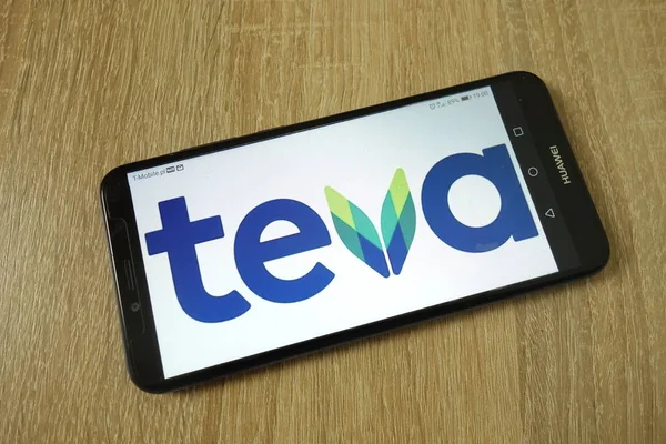 Konskie, Πολωνία-11 Ιουνίου 2019: το λογότυπο της εταιρείας Teva φαρμακευτικές βιομηχανίες Ltd στο κινητό τηλέφωνο — Φωτογραφία Αρχείου