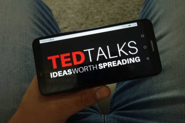 Konskie, Polonya - 29 Haziran 2019: Cep telefonunda Ted Talks logosu