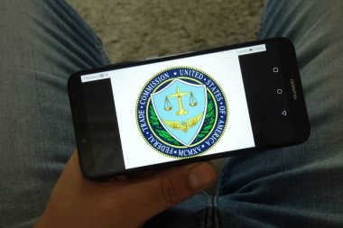 Konskie, Polonya - 29 Haziran 2019: Federal Ticaret Komisyonu - Cep telefonunda Ftc logosu