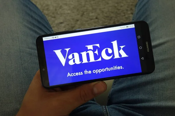 Konskie, Polska-29 czerwca 2019: logo firmy Vaneck na telefon komórkowy — Zdjęcie stockowe