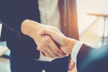 Toplantı Planlama stratejisi analiz kavramı el sıkışan iş insanlar iş arkadaşları