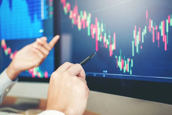 Bisnis Tim Trading Saham Online Investasi Membahas Dan Analisis Grafik — Stok Foto
