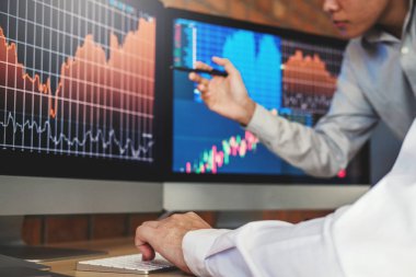 Yatırım borsa girişimci iş takım tartışmak ve analiz borsa ticaret, hisse senedi grafiği kavramı grafik