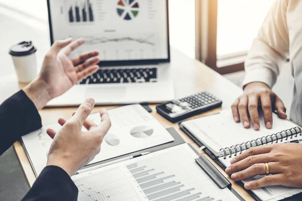 Samtidig Arbetar Business Consulting Team Möte Planering Strategi Analys Investeringar — Stockfoto