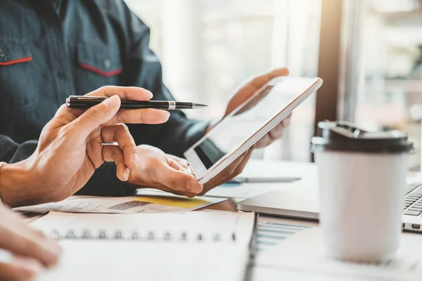 Co-working Business Team Consulting meeting Planning Strategy an — Stock Photo, Image