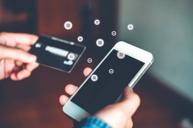 Terazi Kriptopara Online bankacılık işadamı akıllı telefon kullanarak