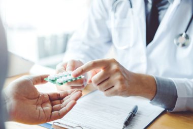 Doktor veya doktor tavsiye pills erkek için tıbbi reçete