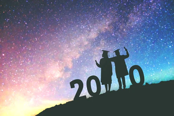 2020 Yeni yıl Siluet insanlar 2020 yıl eğitim mezuniyet