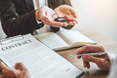 Satış acentesi anlaşma başarılı araç kredisi sözleşme ile anlaşma 