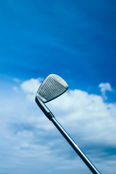 Golfschläger Auf Blauem Himmel Makroblick Luxus Sportspiel Lifestyle Konzept — Stockfoto