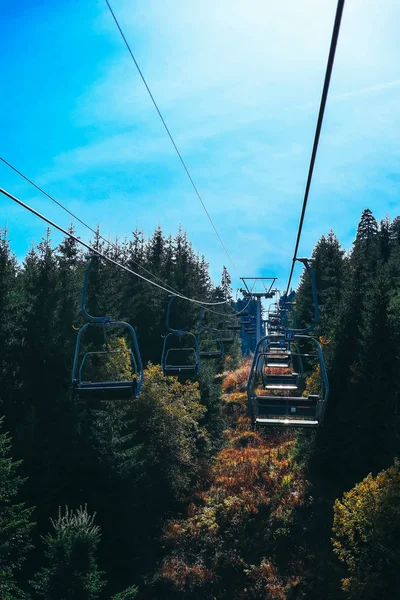 Gondel Touw Manier Bergen Alpine Kabel Lift Met Zitplaatsen — Stockfoto
