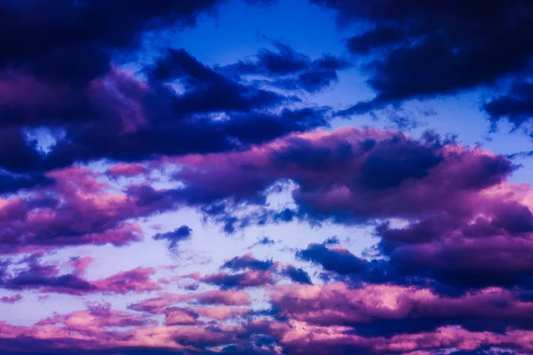 Photo Depicting Evening Sunset Colored Purple Blue Cloudy Misty Sky — Stock Photo, Image